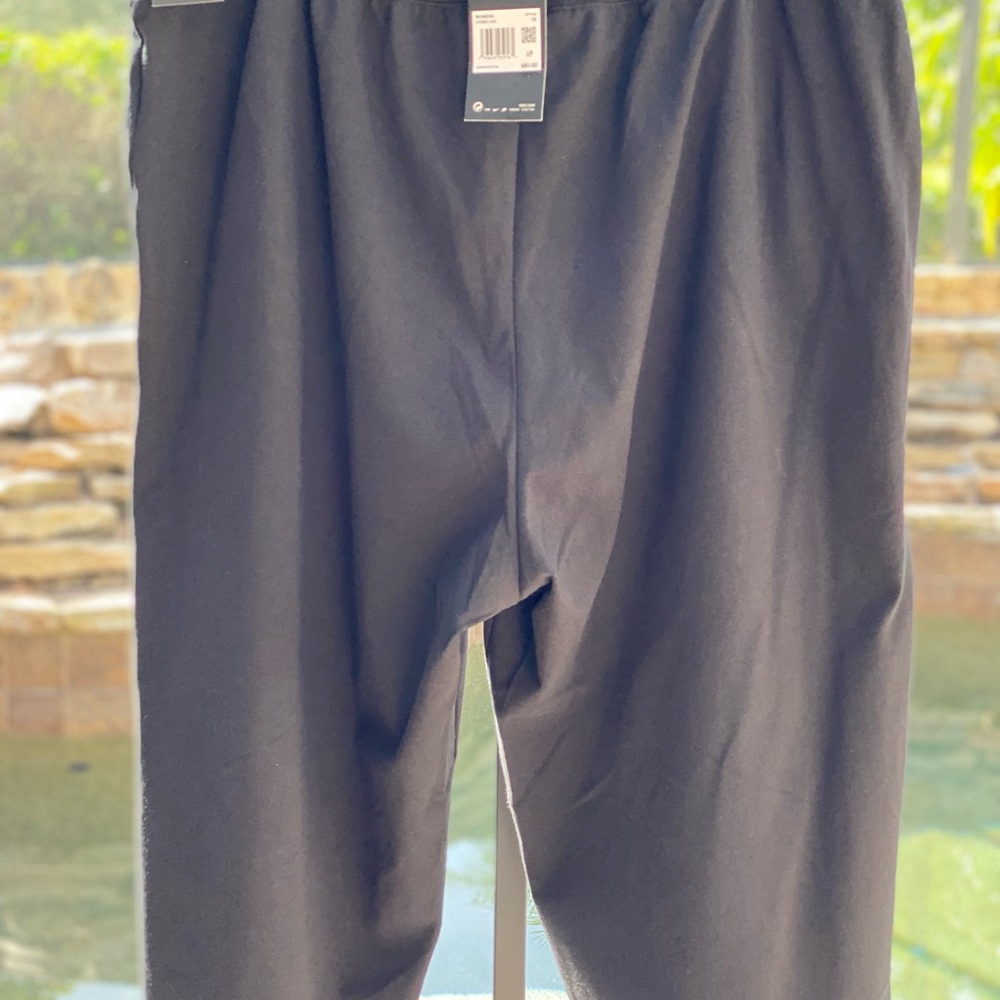 NIKE WOMENS JERSEY CAPRI CROPPED SWEATPANTS BLACK‎ - Picture 7 of 9